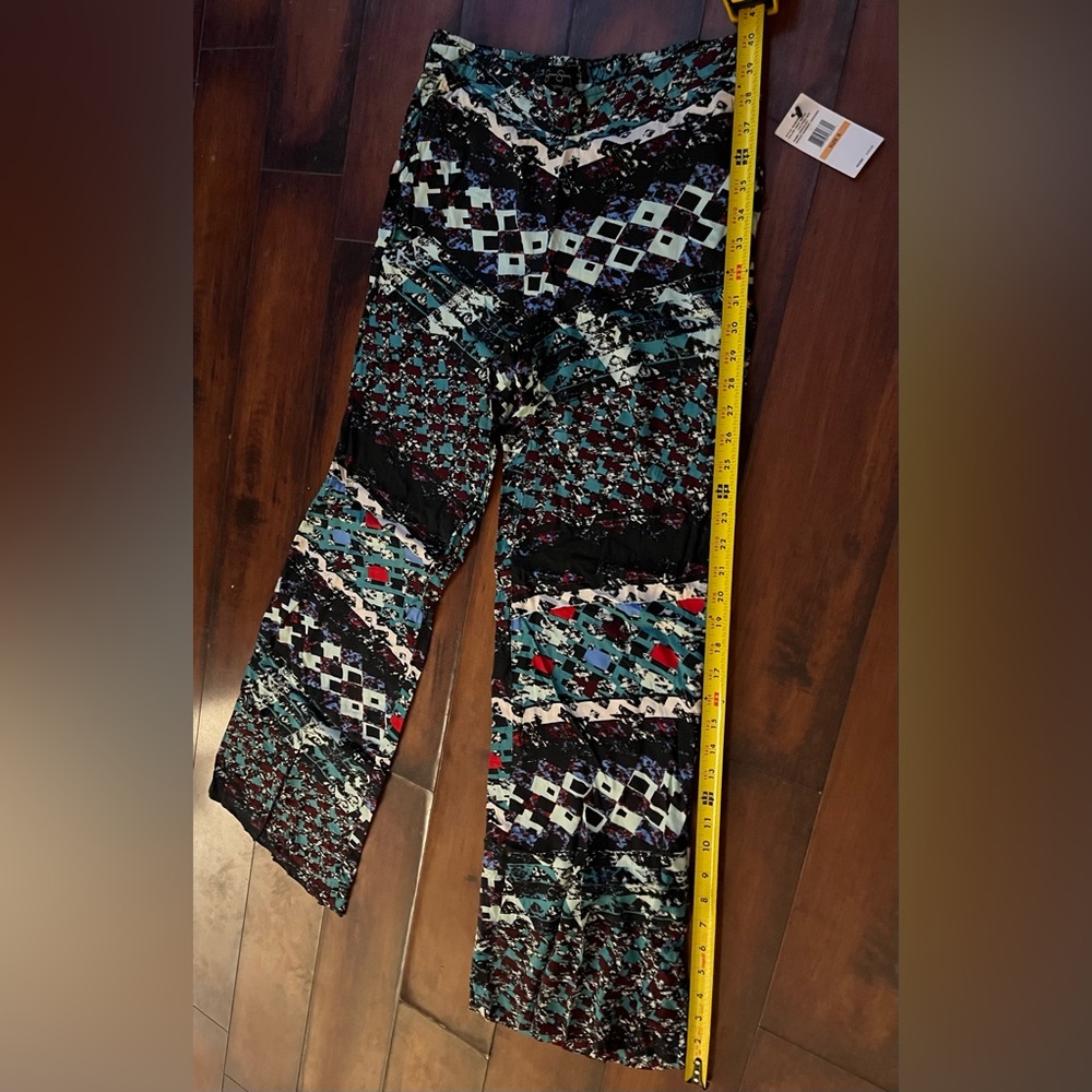 Multicolor Patterned Flared Pants - Picture 2 of 3